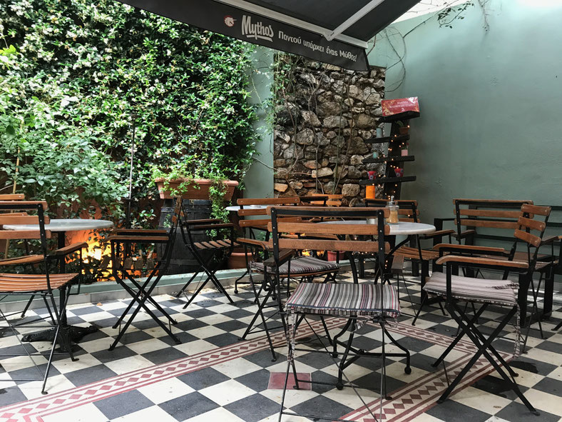 Athens Greece restaurant Kydathēnaíōn ofpenguinsandelephants of penguins and elephants