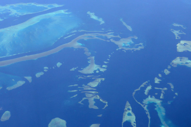 Reefs and channels 