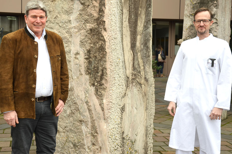 v.l.n.r .: Dr. Eckard Bader und sein Nachfolger Professor Dr. Frank Hartmann. Foto: Stiftung kreuznacher diakonie