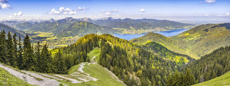 Herrliches Alpenpanorama rund um den Tegernsee in Bayern