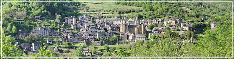 Conques en Aveyron près du gîte le Clos de Servoline St Cyprien sur Dourdou