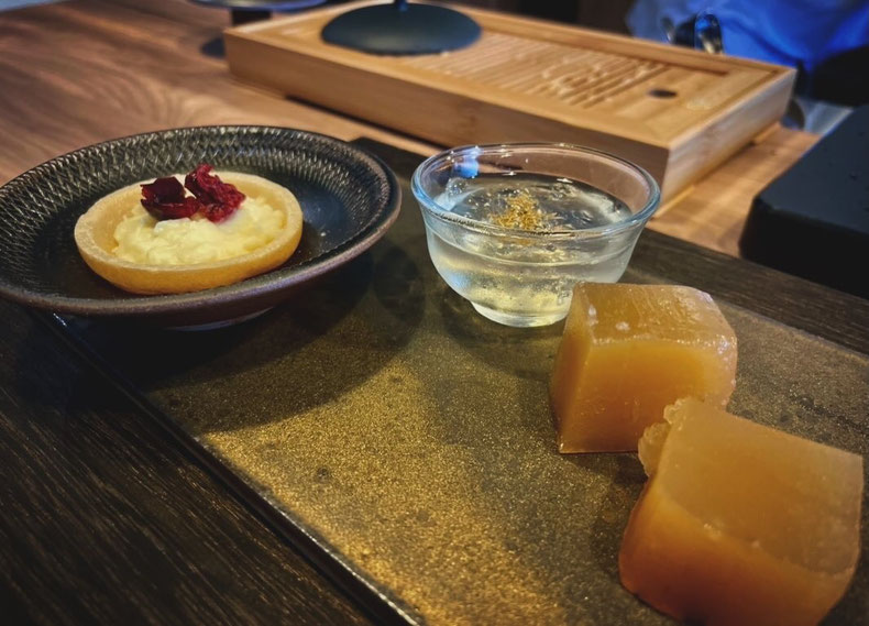 お茶に合わせた和菓子 / Japanese sweets paired with tea