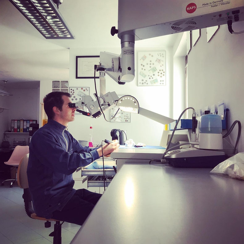Thomas Casagranda Laboratorio Odontotecnico Dental Design Kaps Microscopi