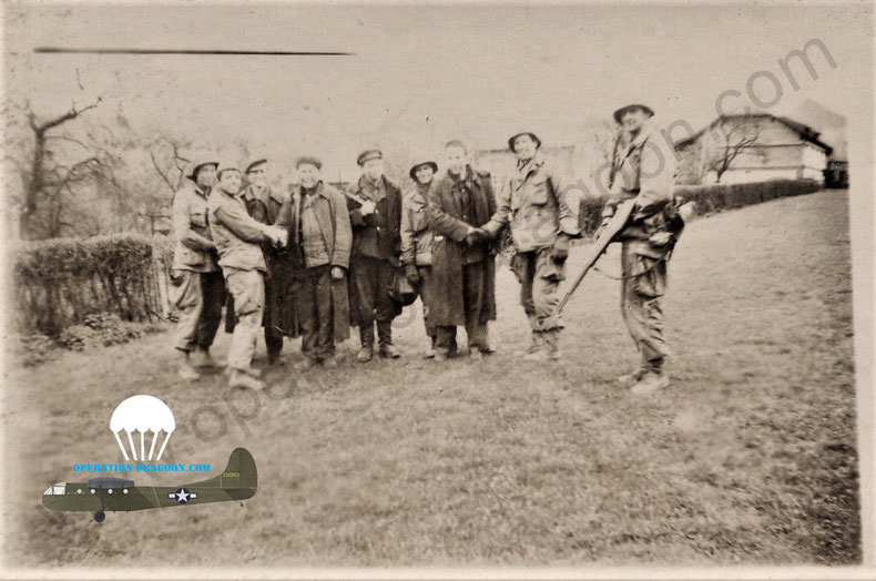 men of the 194th make junction with russian troops in germany. picture Franck DUBAY.