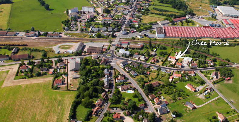 Cercy La Tour , son canal du Nivernais, ses commerces, proche du morvan. Ville accueillante et tranquille , médecins , pharmacies.