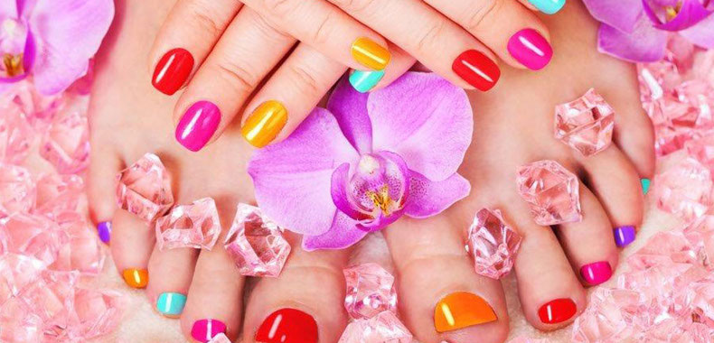 Nageledesign bei Perola Brasil Waxing und Beautystudio in Ludwigshafen