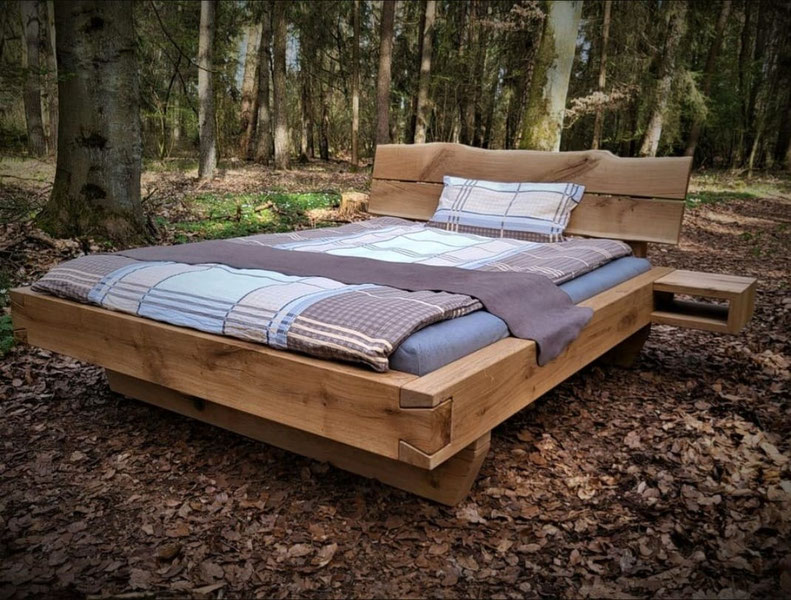 Massivholzbett modern mit schwebenden Design aus Wildeiche 180x200cm