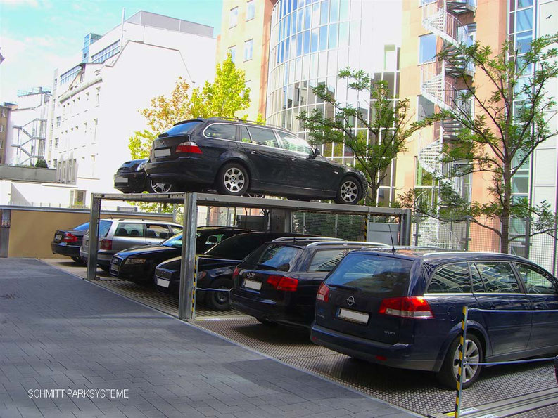 Unterflur Parksystem in Frankfurt, Wohnanlage mit insges. 24 Stellplätzen