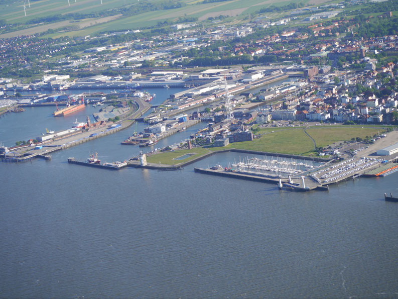 Cuxhafen oder Cuxhaven