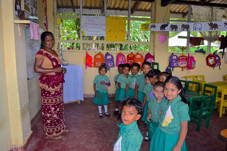 9 Days in Sri lanka - A Quick Look into a Primary School in Ella