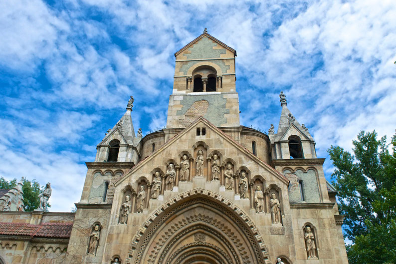 Budapest on a Weekend - The Church of Jak