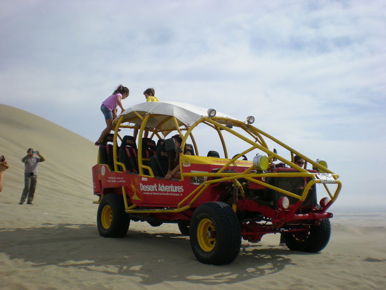 Peru and Bolivia in 3 weeks - Buggy ride, Huacachina