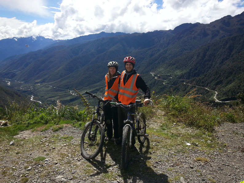 Cycling down from 4900 m - Day 1 of the Inca Jungle Trek