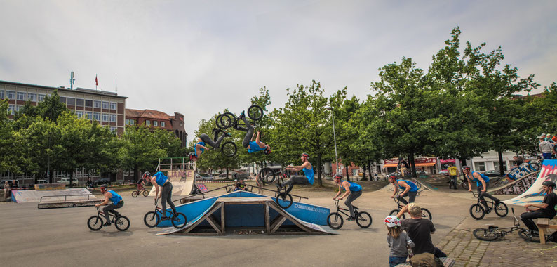 Rider: Felix Kirch mit einem Backflip