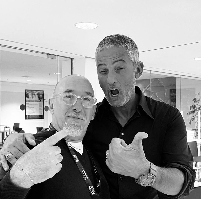 .......grande Artista .....grande CUORE 