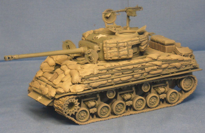 Kampfpanzer M4 A3E8 Sherman Easy Eight mit Sandsackpanzerung der US Armee Weltkrieg worldwar