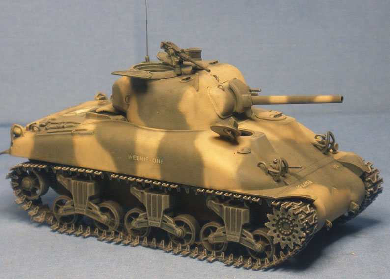 Kampfpanzer M4 A1 Sherman mit 75mm Kanone der US Armee Weltkrieg worldwar