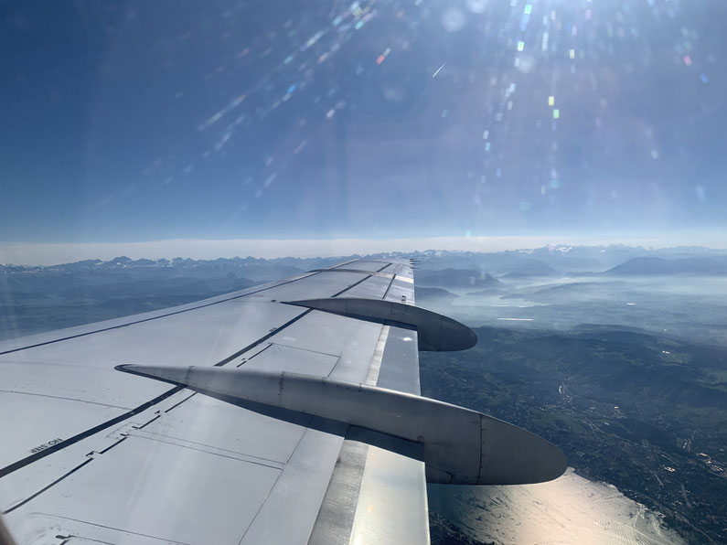 Blick auf die Alpen und auf den Zürichsee