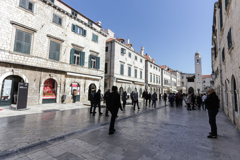 Die Stradun ist die Hauptgasse Dubrovniks.