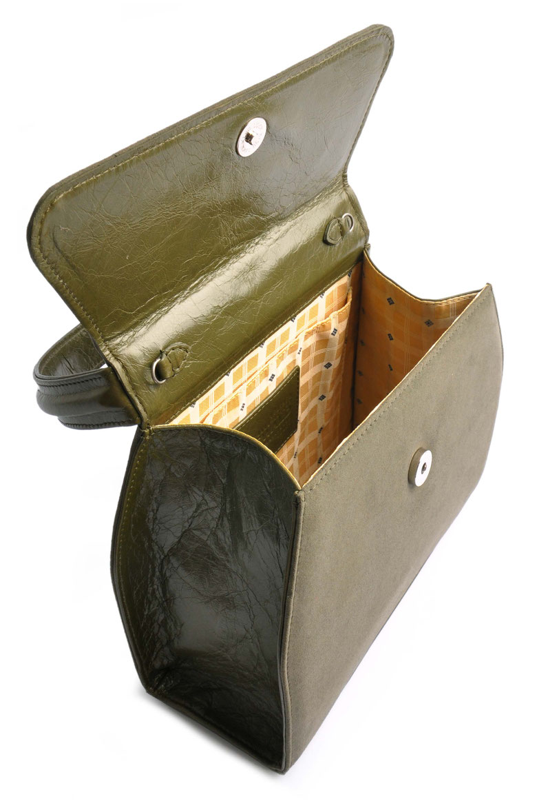 Dirndltäschen in oliv mit Filigran . Henkeltasche / Schultertasche mit Druckverschluß. OSTWALD Traditional Craft