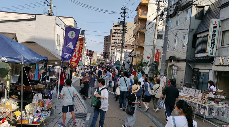盛岡市　材木町　よ市