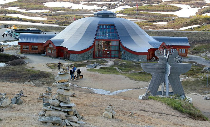 die Nordlandruta passiert den nördlichen Polarkreis. Dort steht das Polarkreiscenter, das sicher einen Besuch wert ist (Bild: Copyright nw-online)