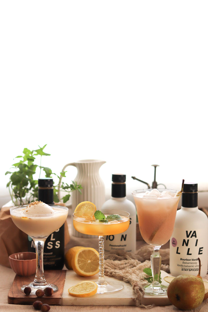 alkoholfreie Mocktails mit Essigen und Ölen