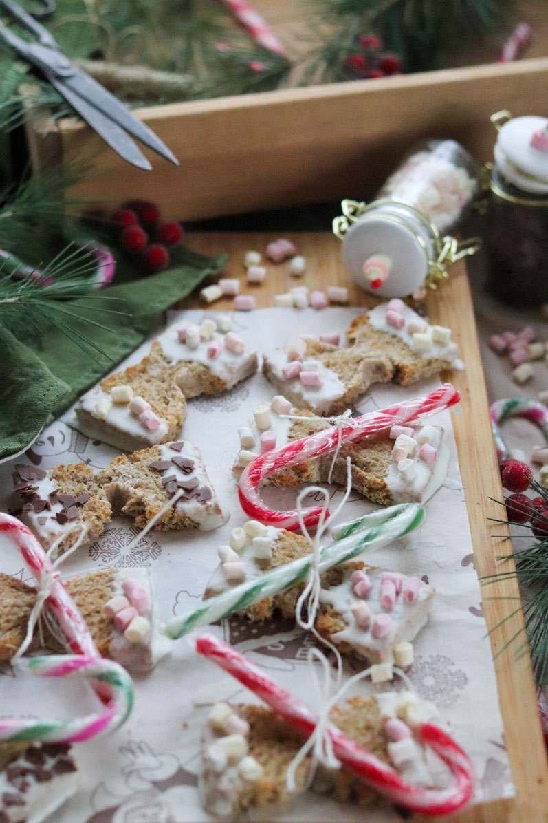 süße Toastmascherl mit Zuckerstangen