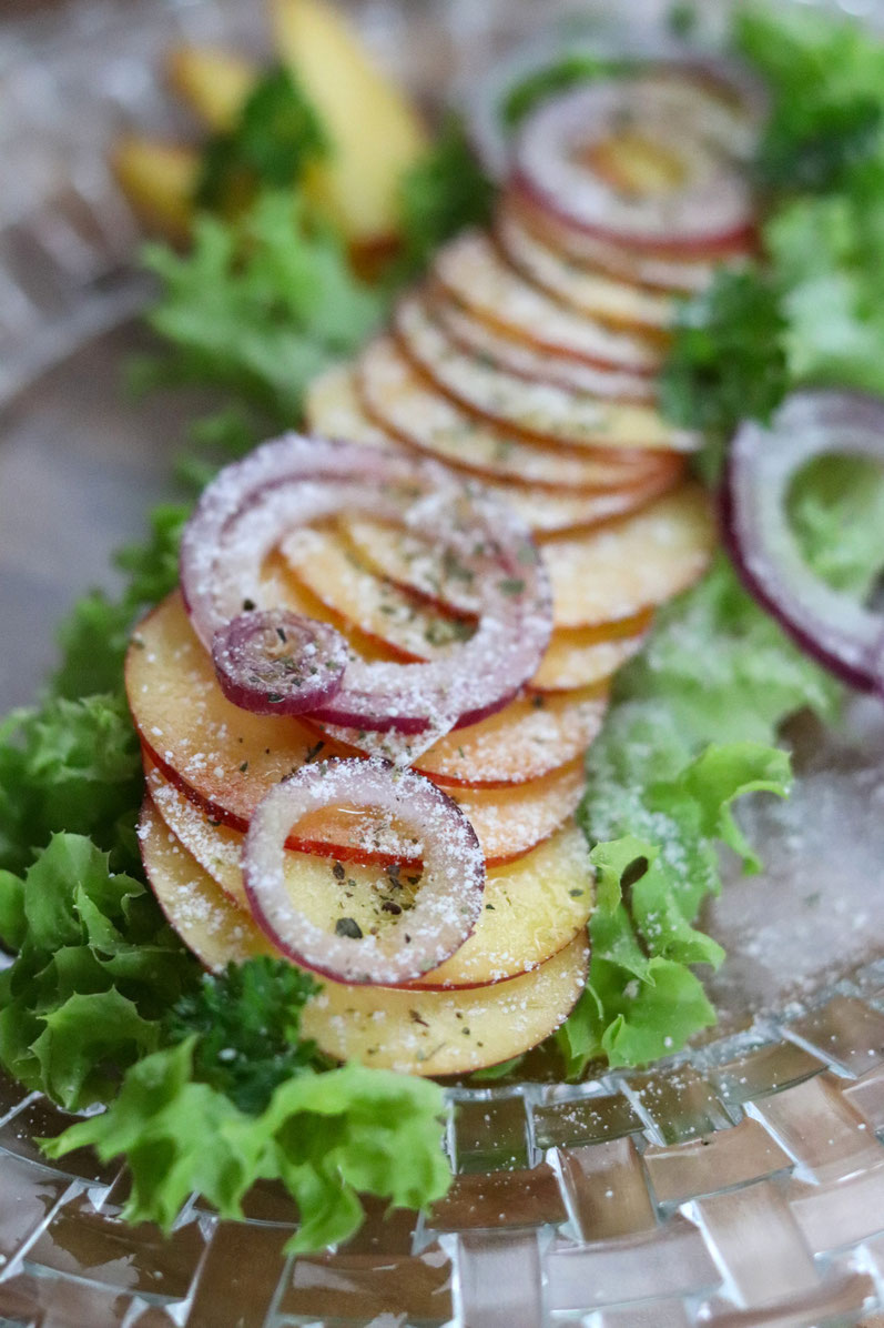 Nektarinen Carpaccio mit Parmesan