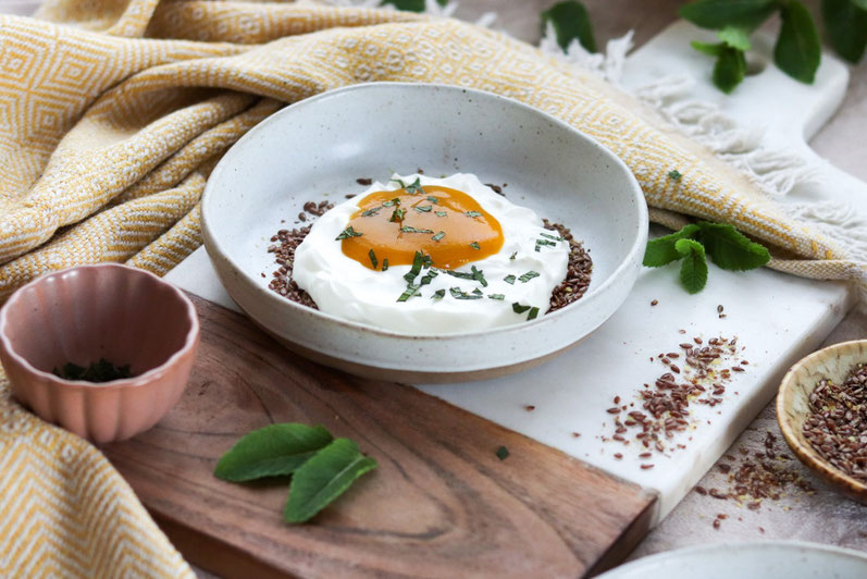 Joghurt-Mangopüree "Spiegelei"