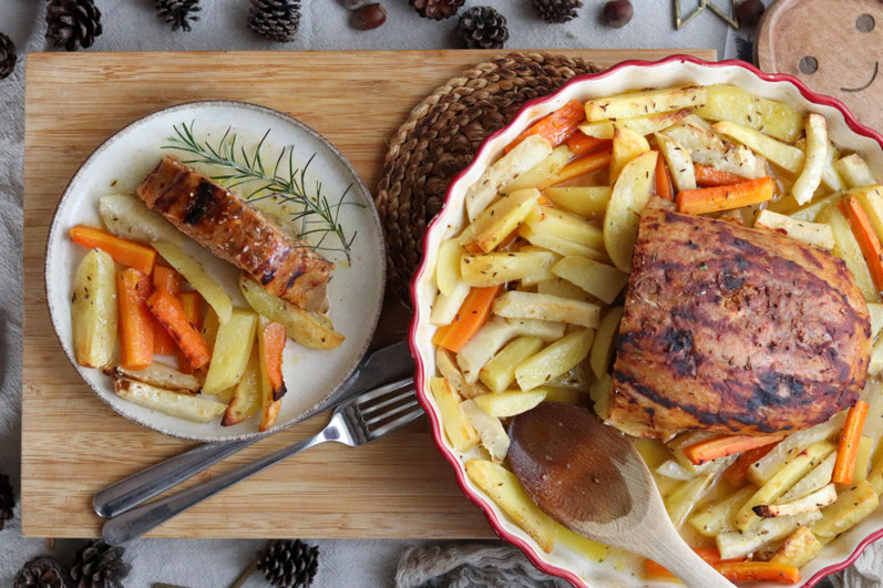 veganer Nussbraten mit Wintergemüse