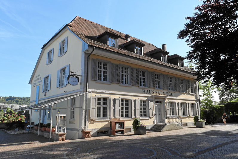 Haus Salmegg mit Standesamt und Restauraant in Rheinfelden Baden