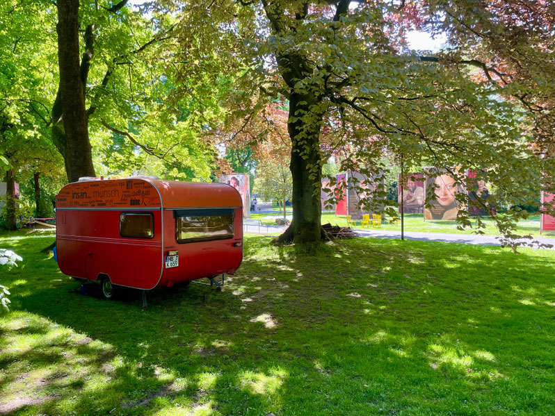 1. bis 15. Mai 2025 - Thema "Würde des Menschen" - Open Air Event mit Programm im Kunstpark Mülheim