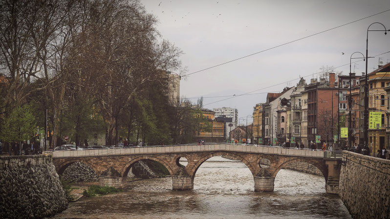 BIGOUSTEPPES BOSNIE HERZEGOVINE SARAJEVO PONT