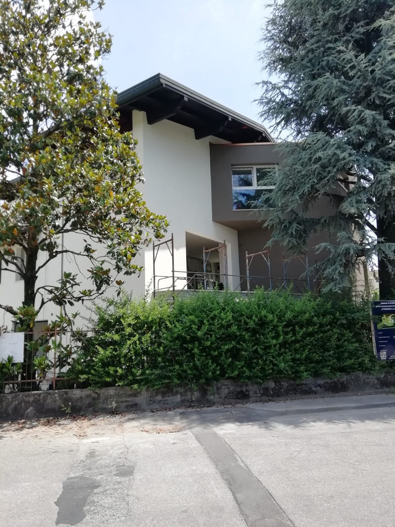 Ristrutturazione Condominio Btg. Aosta (VI) 