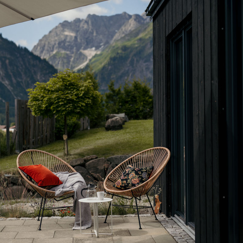 Walser Art - Apartmenthaus im Kleinwalsertal • Member of Mountain Hideaways - die schönsten Hotels in den Alpen ©Marika Unterladstätter