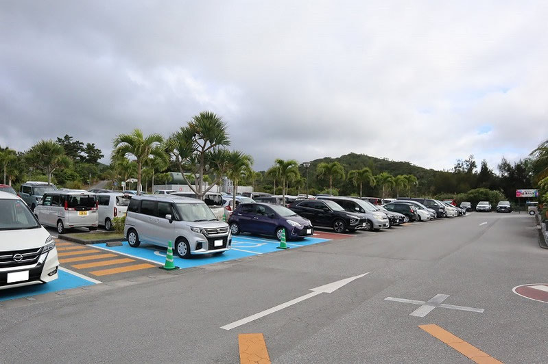 オリエンタルホテル　沖縄リゾート＆スパ駐車場