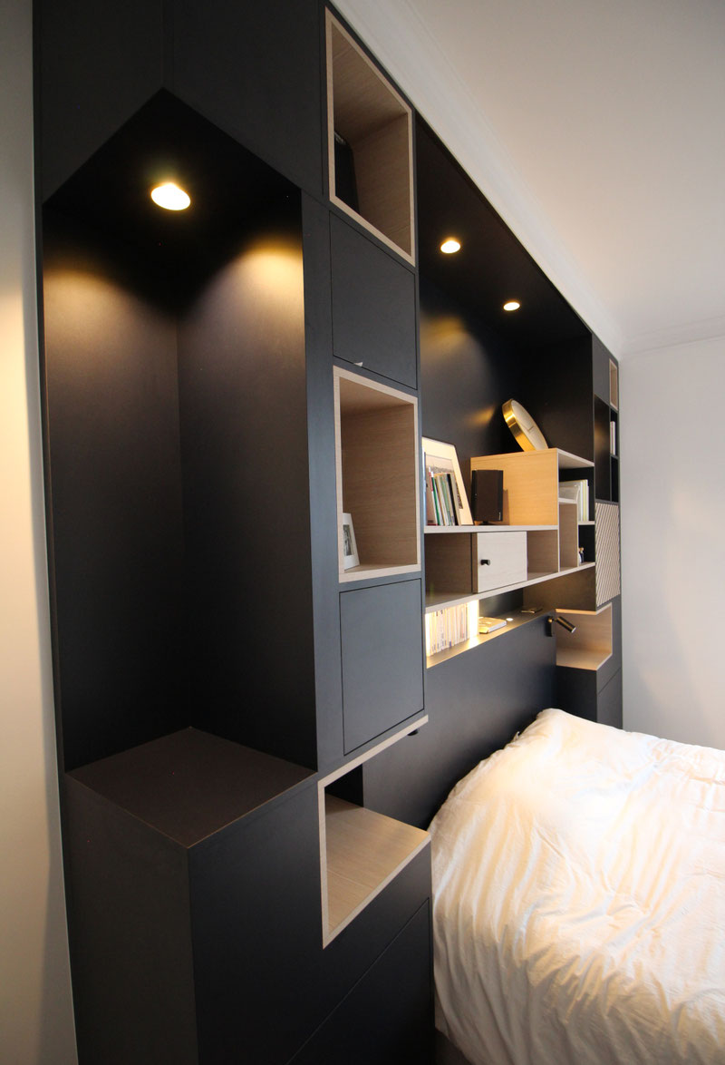 Meuble sur mesure, tête de lit sur mesure, menuiserie, niches ouvertes, niches fermées, tasseaux de bois, tête de lit contemporaine, reims