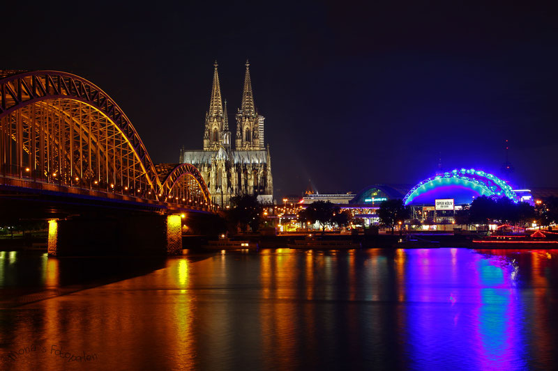 "Köln bei Nacht"