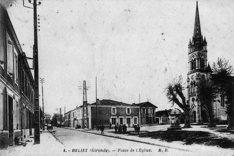 La maison des Estremé se situe à gauche de cette photo.