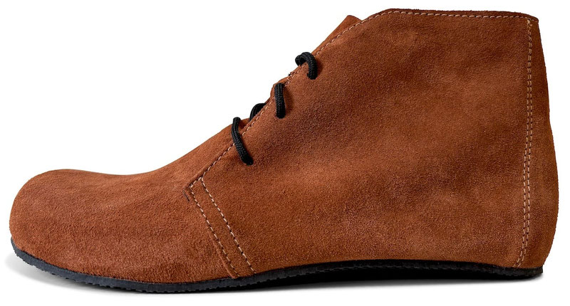 Barfußschuh für Einsteiger aus braunem Wildleder mit weißen Nähten