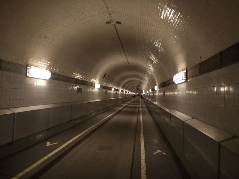 Creepy tunnel - I know!