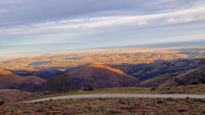 La plaine, au-dessus de la piste qui joint Germs à Cotdoussan.