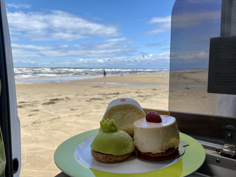 Fika. Prinsesstårta mit Krönchen am Mellbystrand