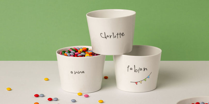 personalisierte geschenke handgemalt unikat weihnachten hochzeit einzigartig manufaktur porzellan feinesweisses berlin