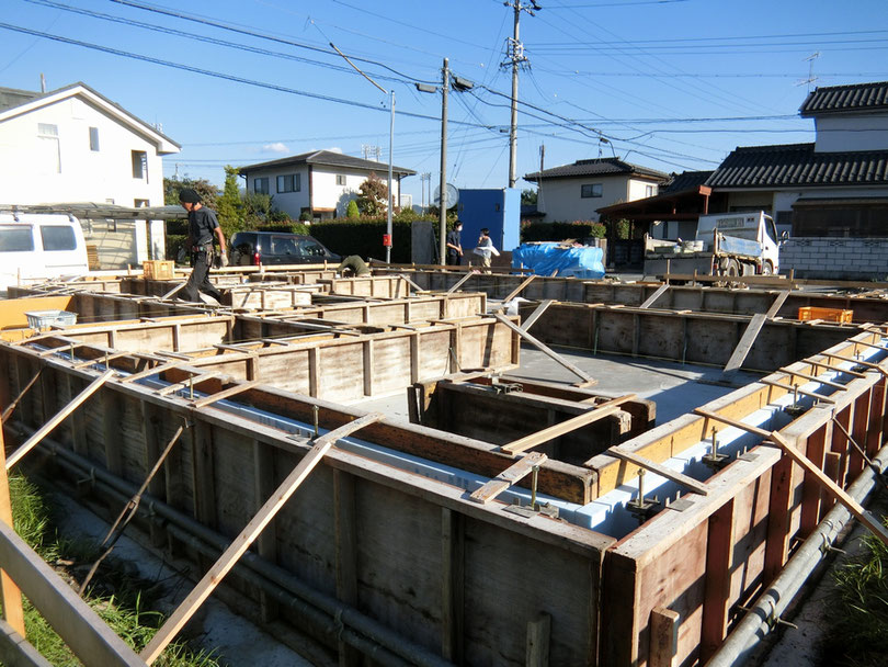 長野県　松本市　安曇野市　建築設計事務所　建築家　news設計室　丸山和男　住宅設計　設計監理　穂高の家Ⅰ　基礎工事　構造金物検査