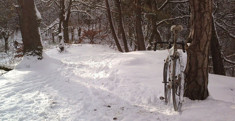 Wintertraining: Radfahren im Schnee