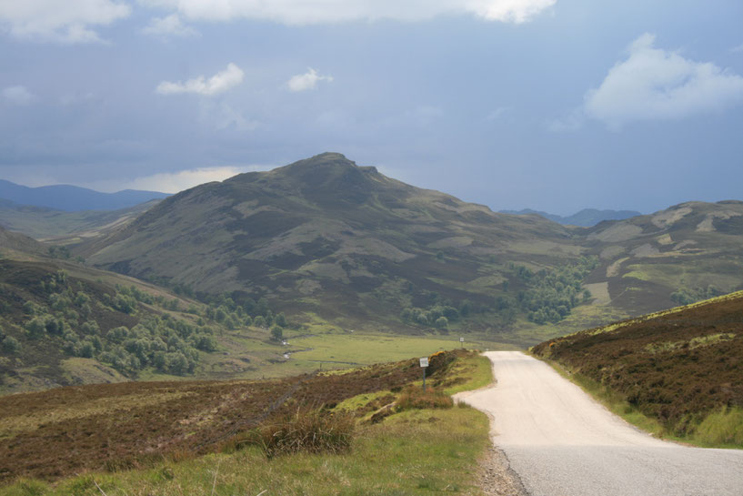 There are many single track roads like this one in Scotland