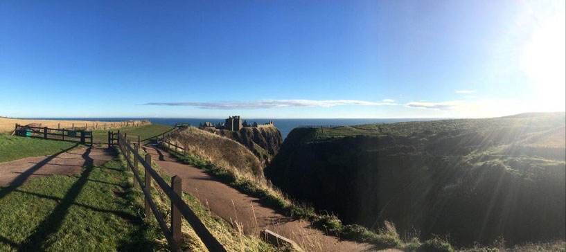 Bright sunshine at Dunnottar Castle in November 2018