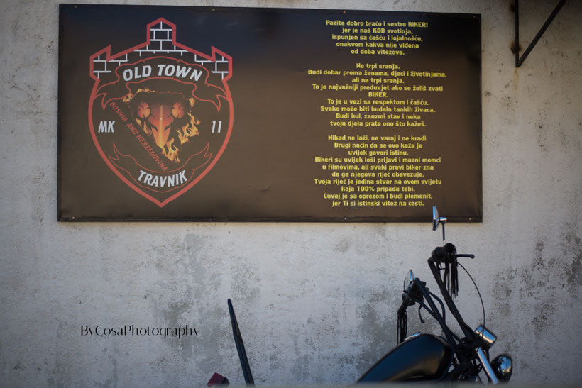 Fotografisano na zidu Biker Cluba Old Town Travnik u Travniku © www.bycosaphotography.ch